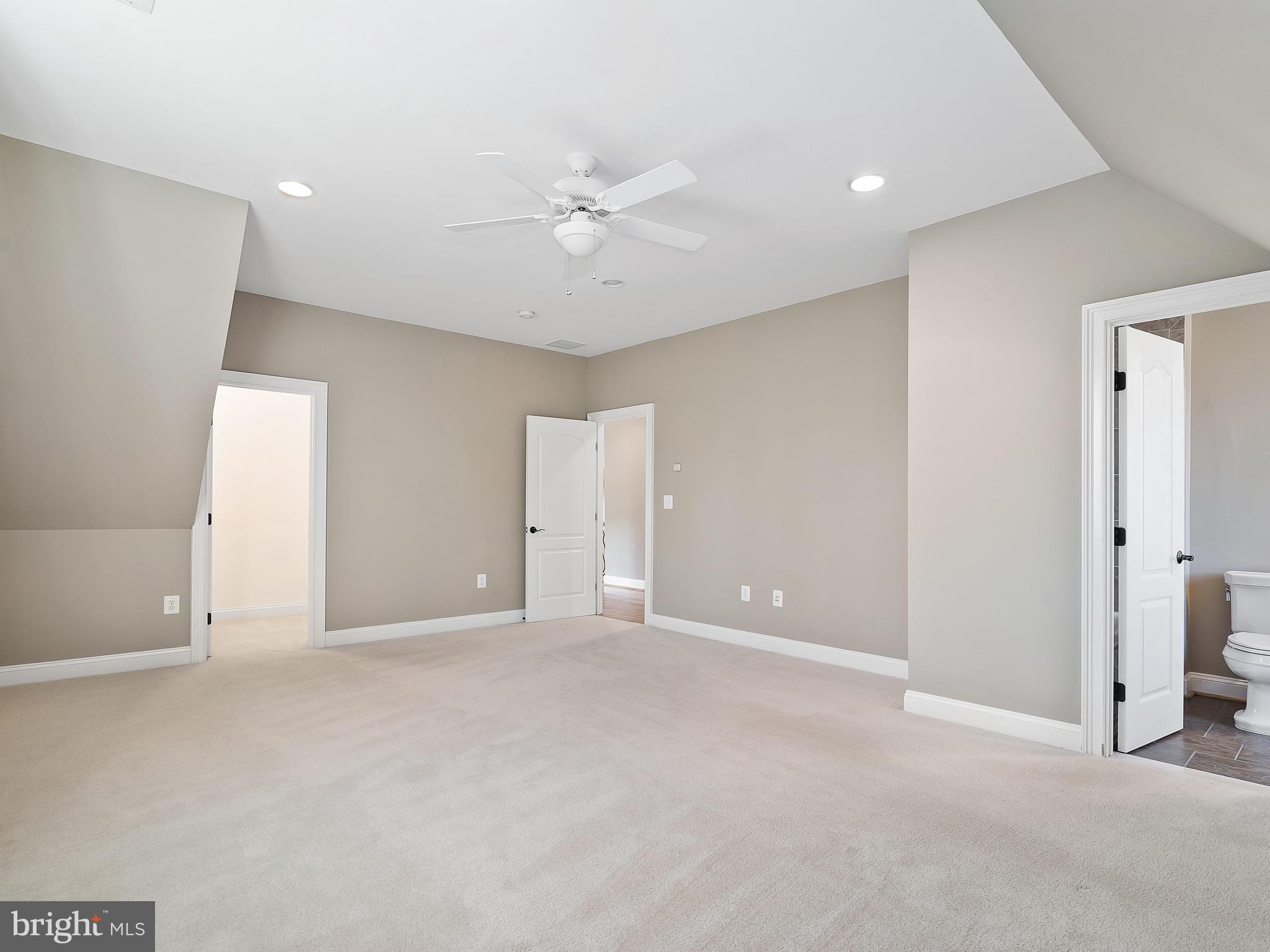 36340 Paxson Road Purcellville, VA 20132 - Photo 21 of 43 Walk in closets and private baths in all bedrooms