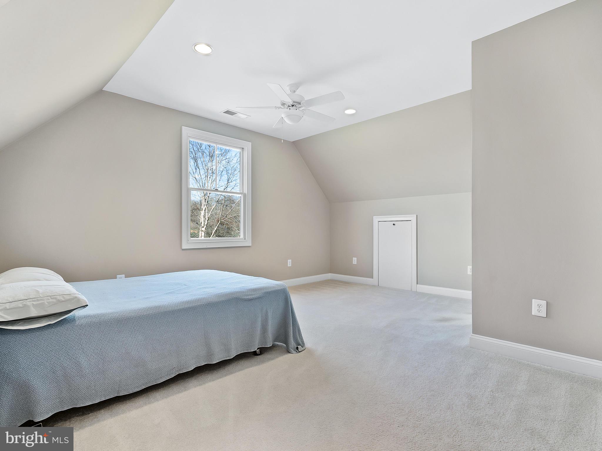 36340 Paxson Road Purcellville, VA 20132 - Photo 23 of 43 Crawlspace access for more even more storage