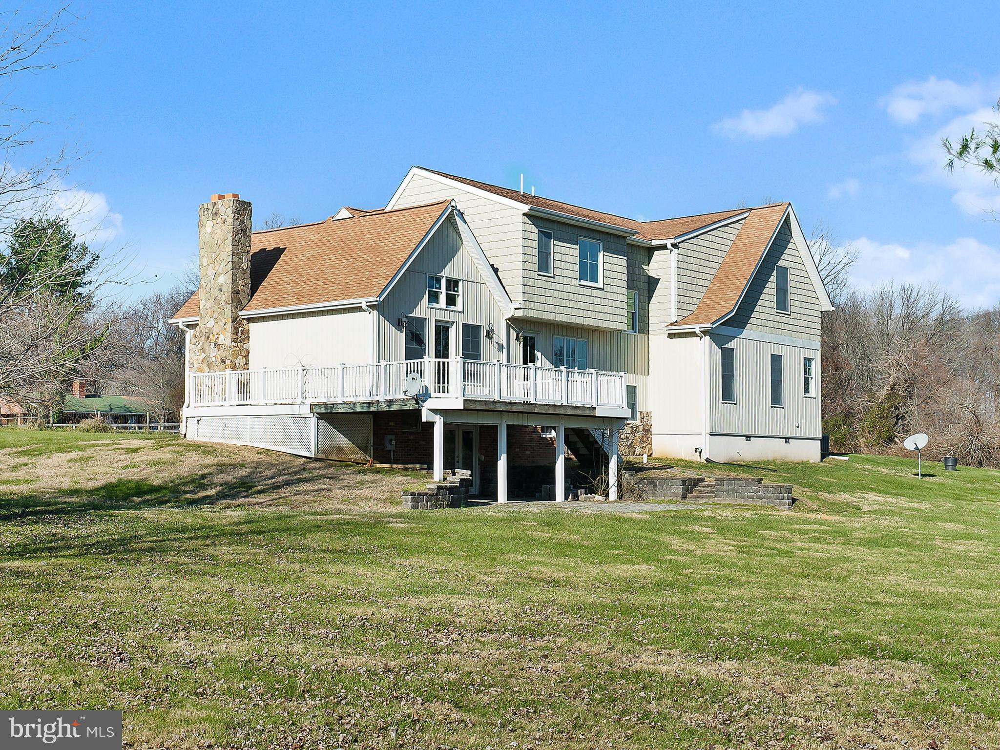 36340 Paxson Road Purcellville, VA 20132 - Photo 34 of 43 Huge deck and patio to enjoy the outdoors