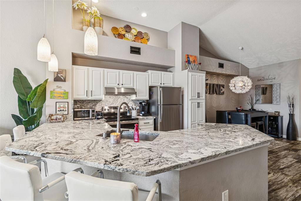 854 Normandy Trace Road Tampa, FL 33602 - Photo 9 of 23 Gallery Image 9