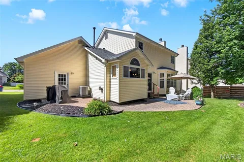 $450,000 | 1211 Lake Canyon View, Fenton, MO 63026