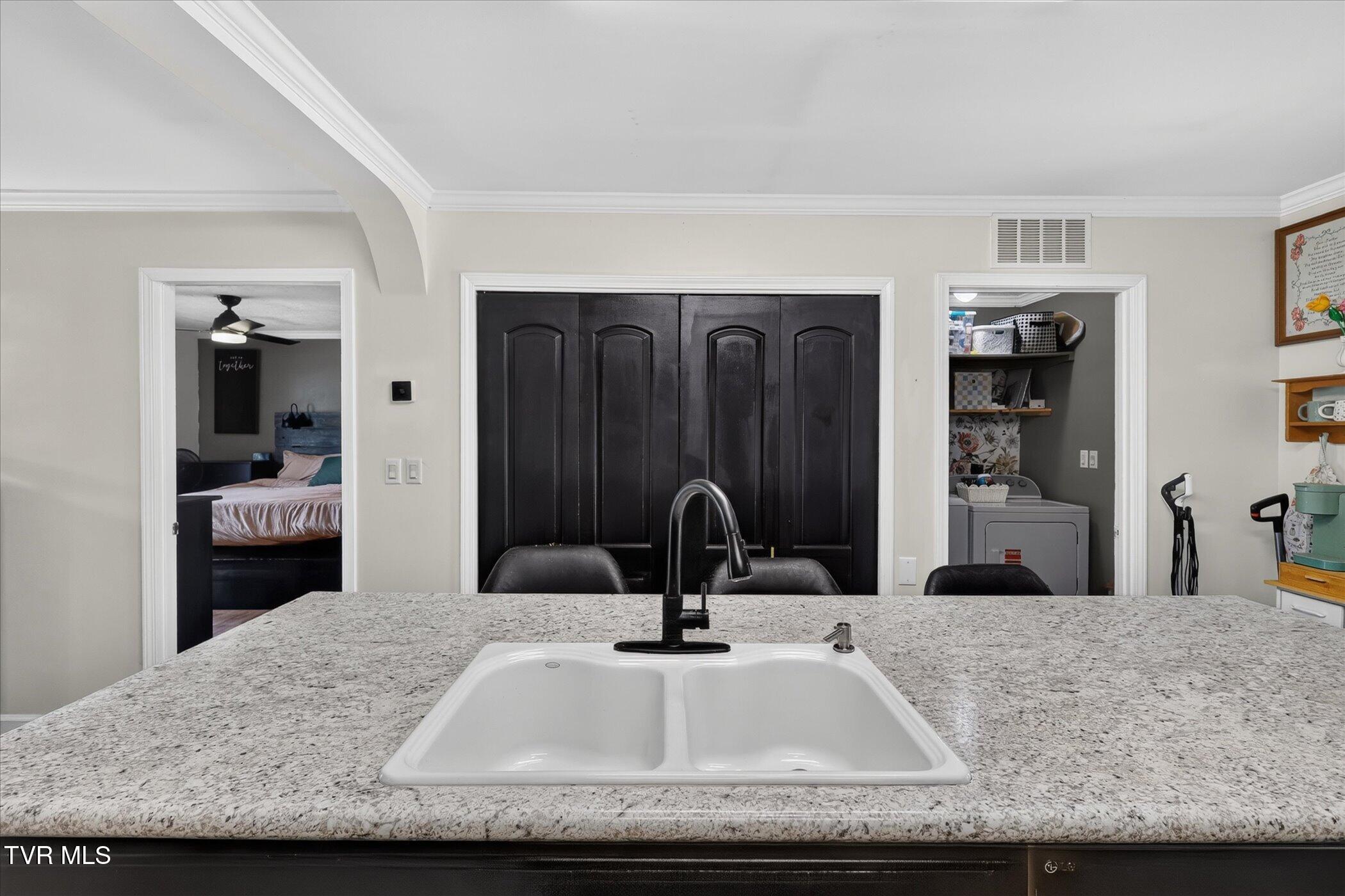 725 Shakerag Road Greeneville, TN 37743 - Photo 8 of 48 10-725-Shakerag-Rd-Greeneville-WindowSti