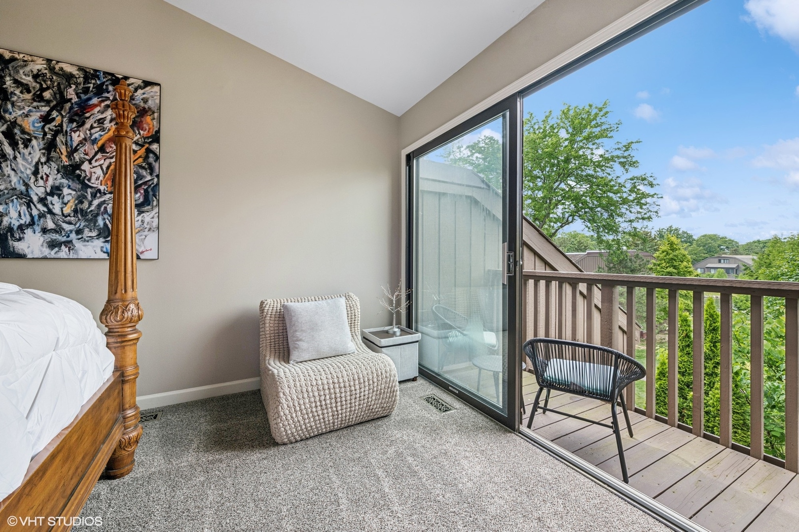 313 Woodview Road Lake Barrington, IL 60010 - Photo 18 of 49 Gallery Image 18