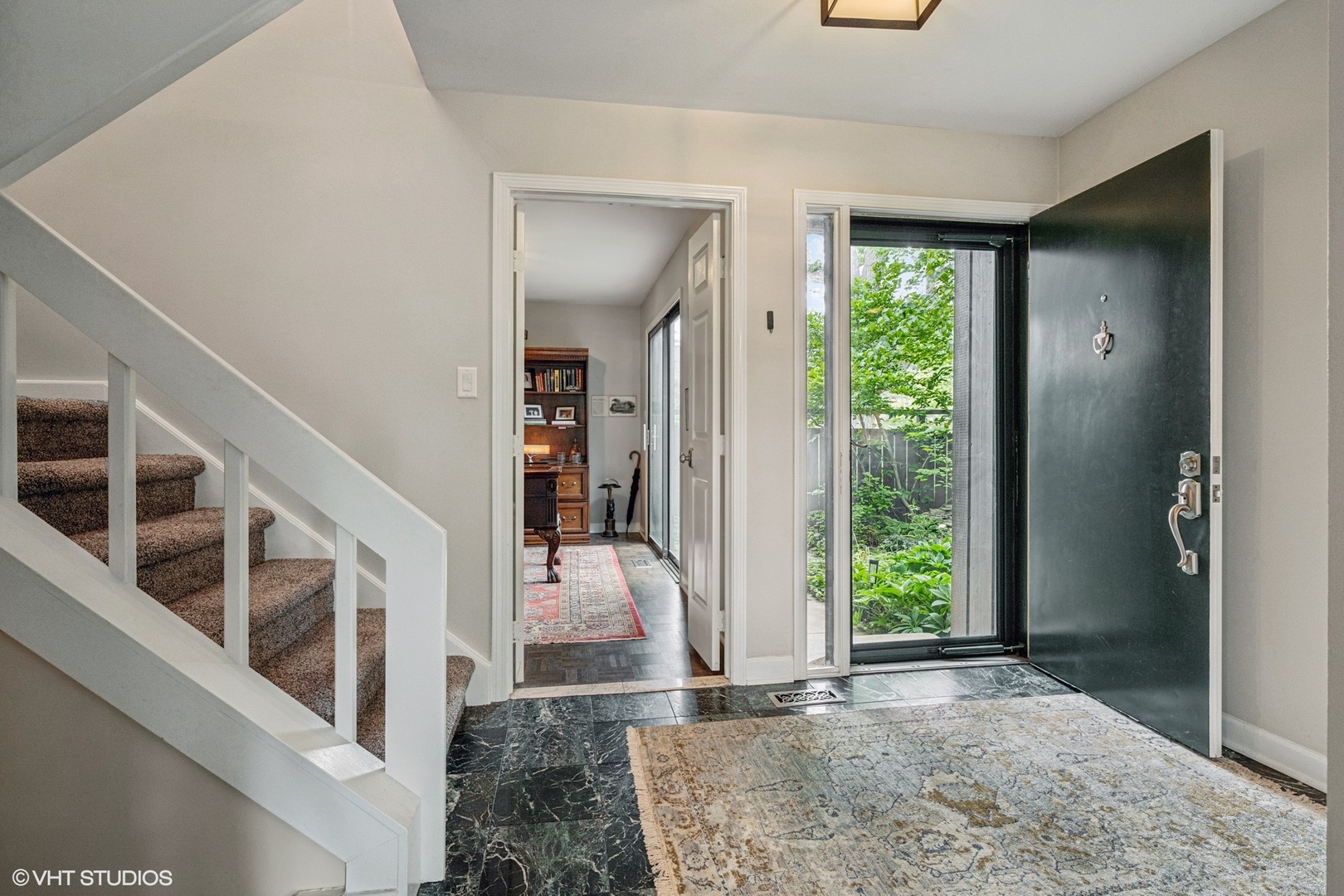 313 Woodview Road Lake Barrington, IL 60010 - Photo 2 of 49 Gallery Image 2