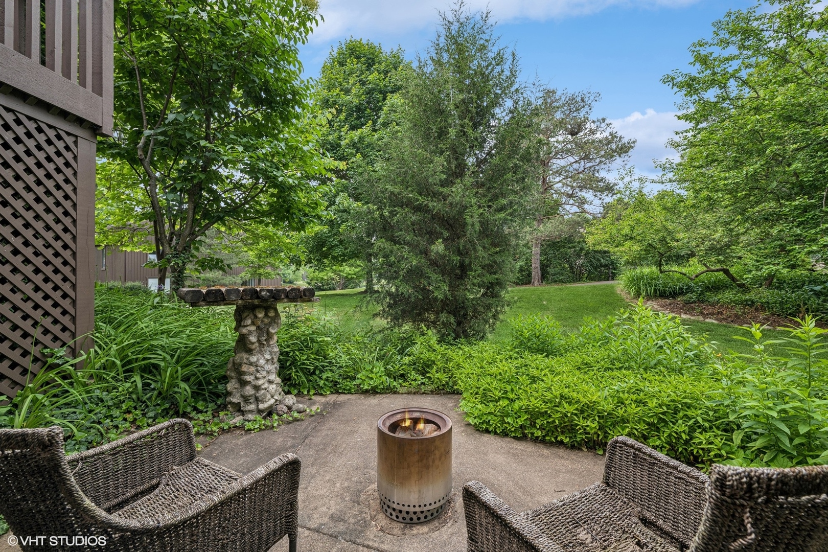 313 Woodview Road Lake Barrington, IL 60010 - Photo 33 of 49 Gallery Image 33