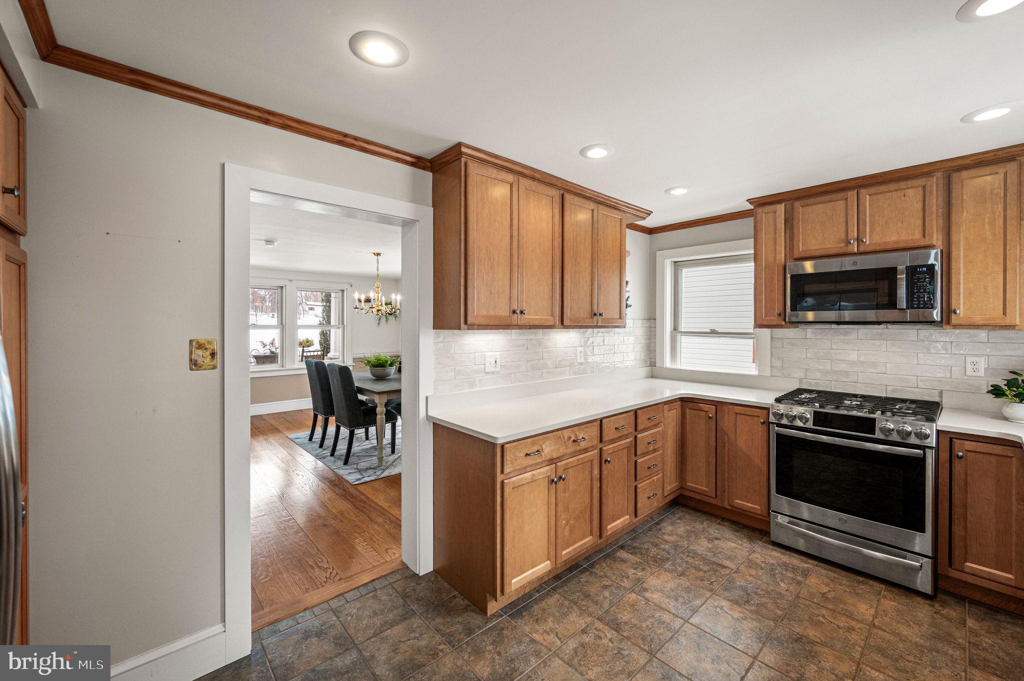 21 New Galena Road Line Lexington, PA 18932 - Photo 13 of 41 Kitchen