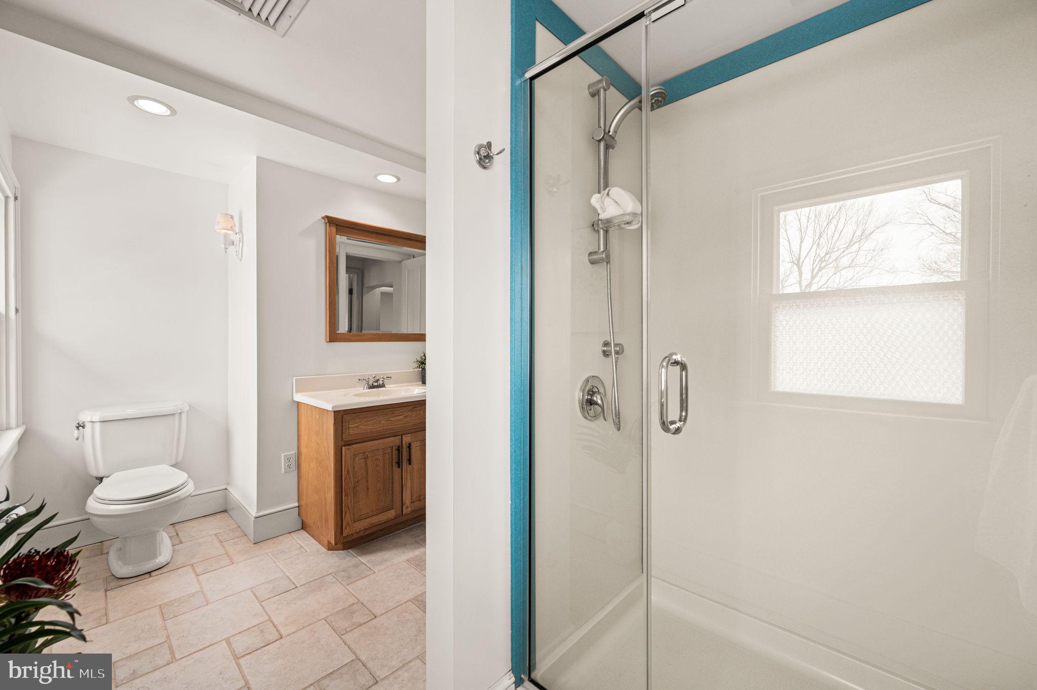 21 New Galena Road Line Lexington, PA 18932 - Photo 25 of 41 2nd Floor Bathroom