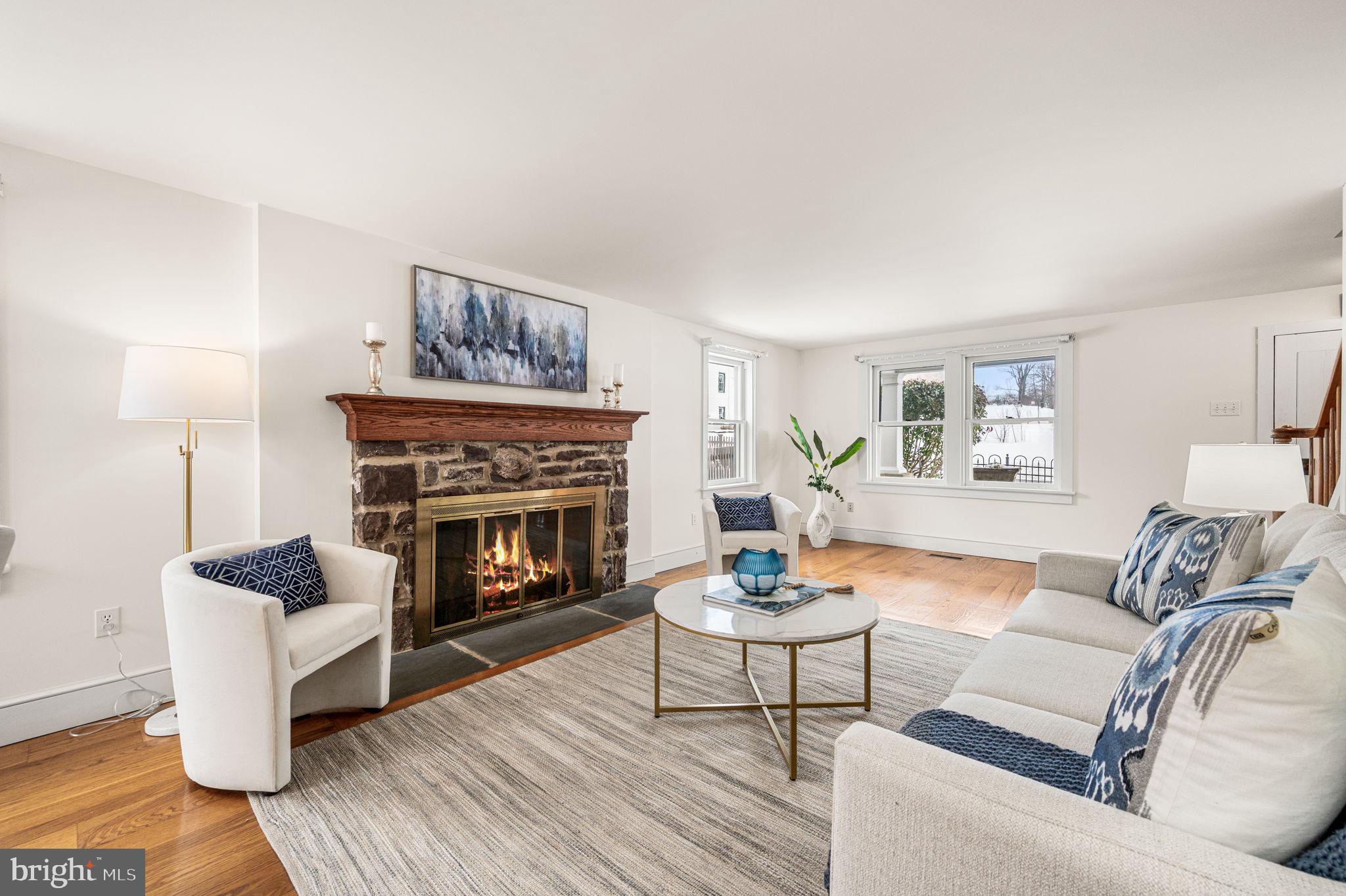 21 New Galena Road Line Lexington, PA 18932 - Photo 9 of 41 Living Room