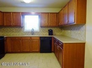 313 Top Knot Road Hubert, NC 28539 - Photo 7 of 27 Kitchen