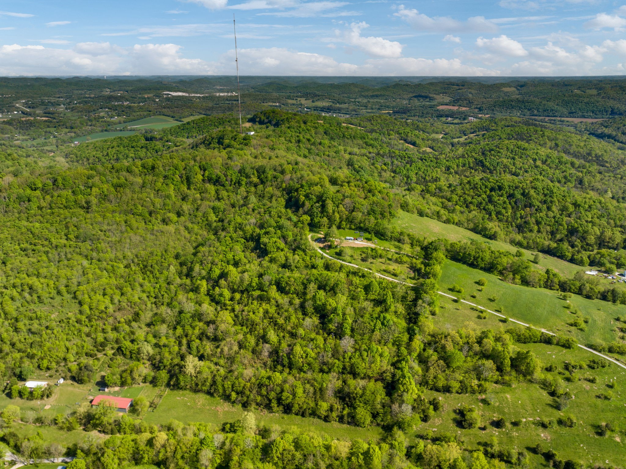 40 Hackett Valley Road Hickman, TN 38567 - Photo 11 of 26 a view of a lake with a outdoor space