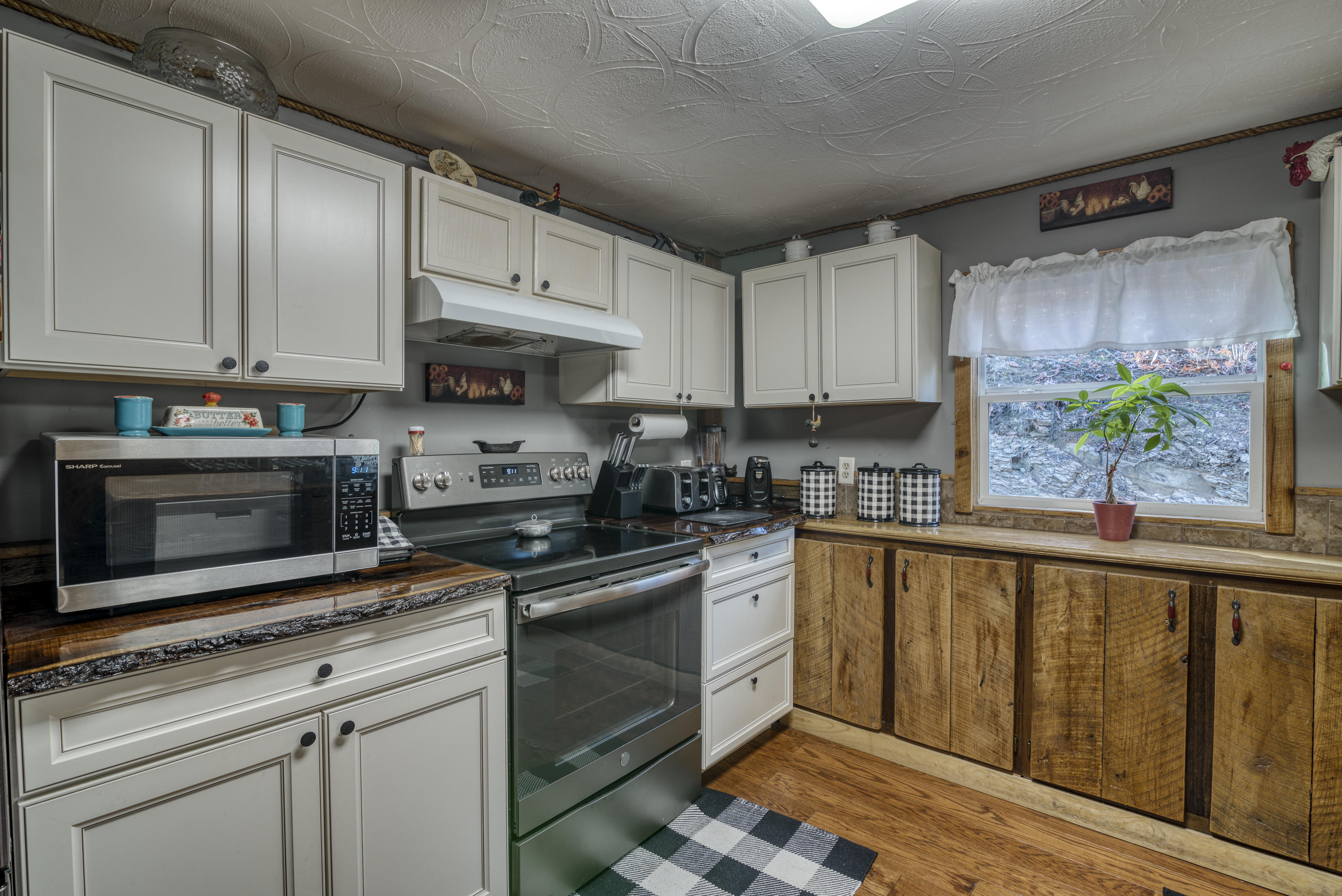 191 Pendergrass Road Bristol, VA 24201 - Photo 14 of 31 191-Pendergrass-Rd-Bristol-VA Highlands-