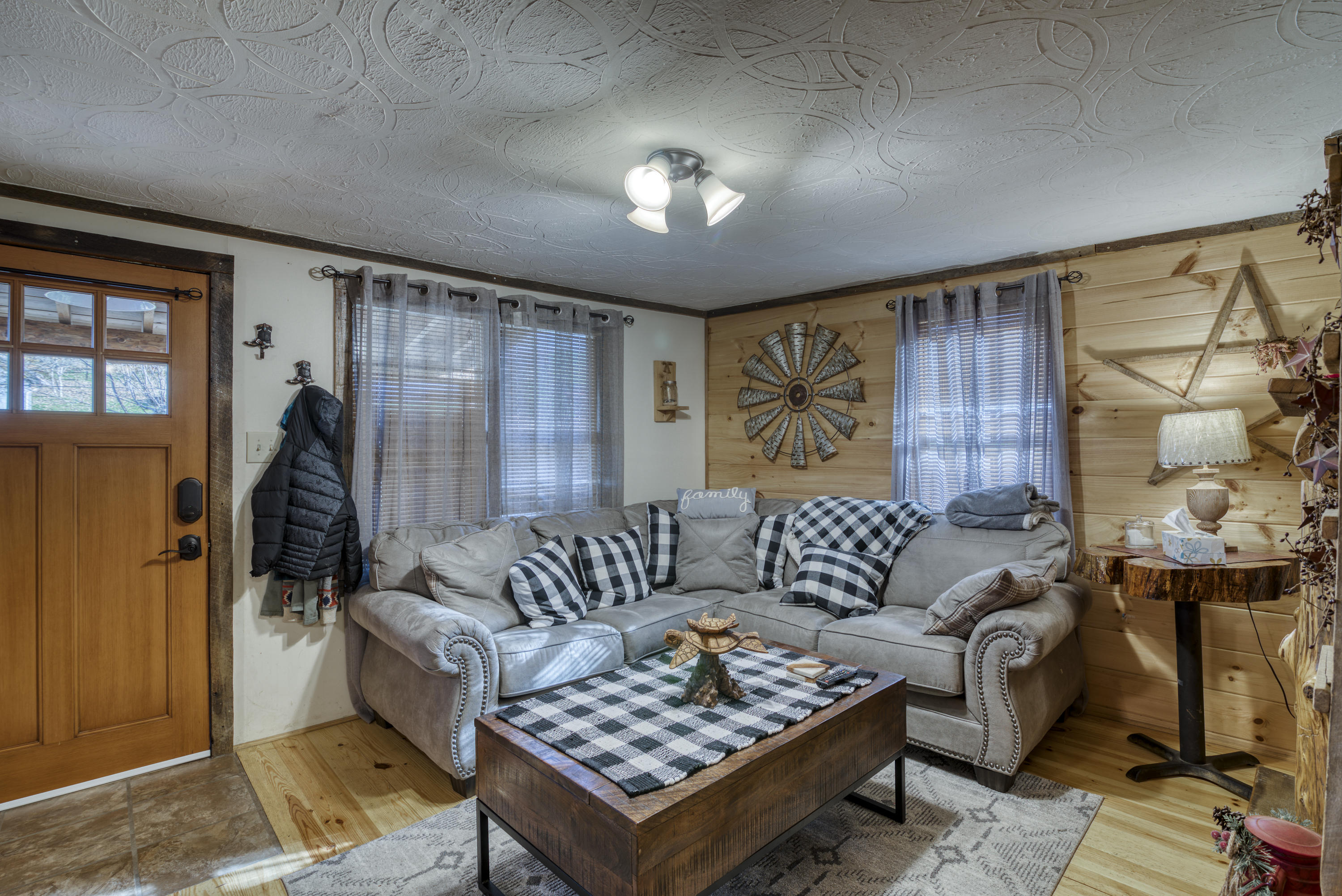 191 Pendergrass Road Bristol, VA 24201 - Photo 8 of 31 191-Pendergrass-Rd-Bristol-VA Highlands-