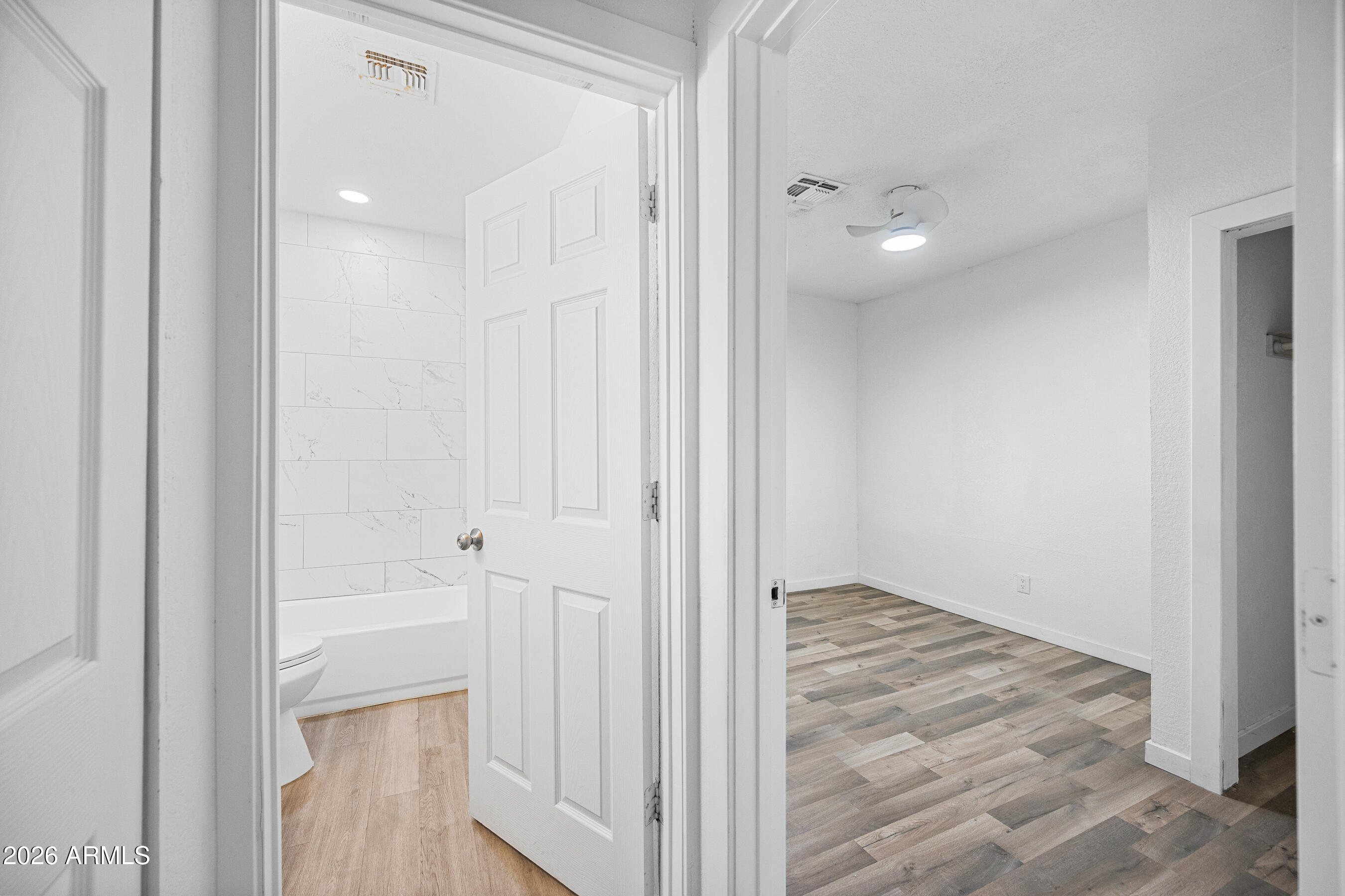 22 East Riverside Street Phoenix, AZ 85040 - Photo 11 of 20 11-22ERS-ocupix-