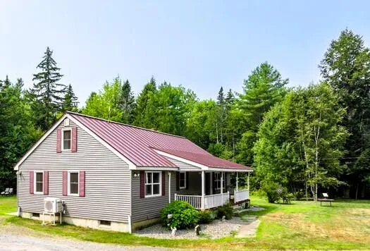 $495,000 | 8 Hammond Lane, Searsport, ME 04974