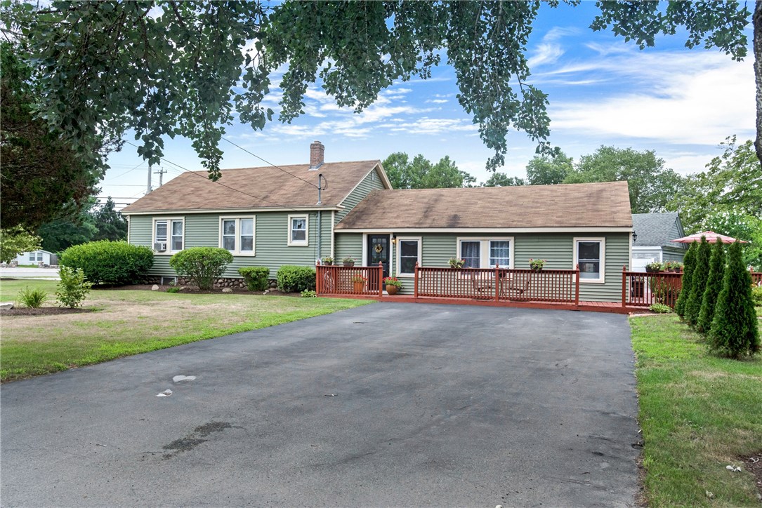 183 Ashaway Road Hopkinton, RI 02808 - Photo 3 of 22 Gallery Image 3
