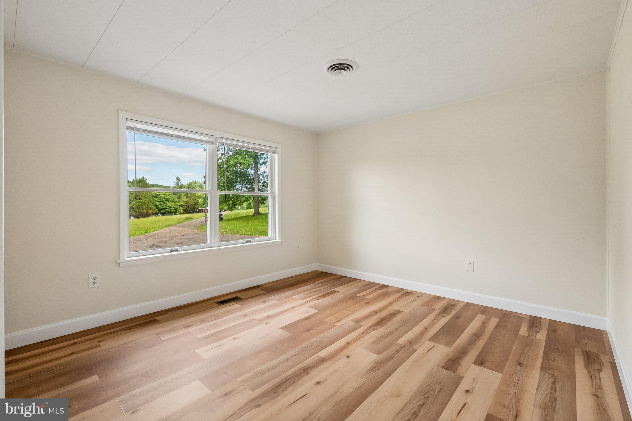 12301 Gallahan Road Clinton, MD 20735 - Photo 11 of 28