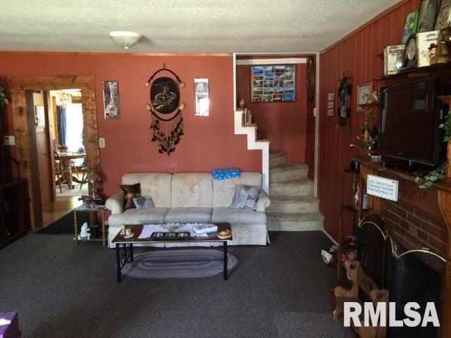 406 Walnut Street Washington, IL 61571 - Photo 7 of 8 Gallery Image 7