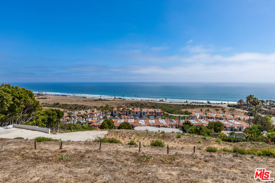 31113 Bailard Road, Unit A Malibu, CA 90265 - Photo 15 of 29