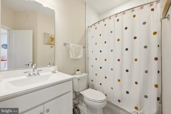 $4,995 | 22810 Tawny Pne Square, Ashburn, VA 20148