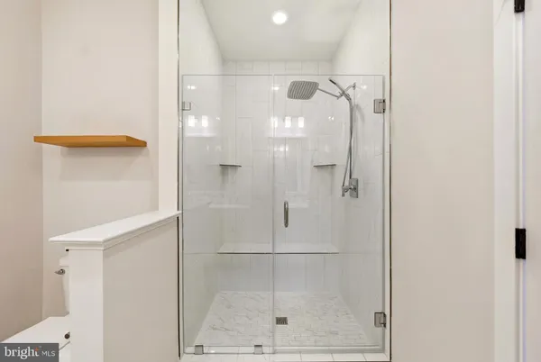 $4,995 | 22810 Tawny Pne Square, Ashburn, VA 20148