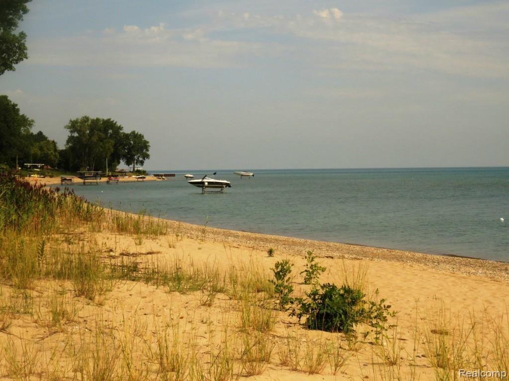 8343 Lakeshore Road Lexington, MI 48450 - Photo 25 of 33 IMG_0524.jpg