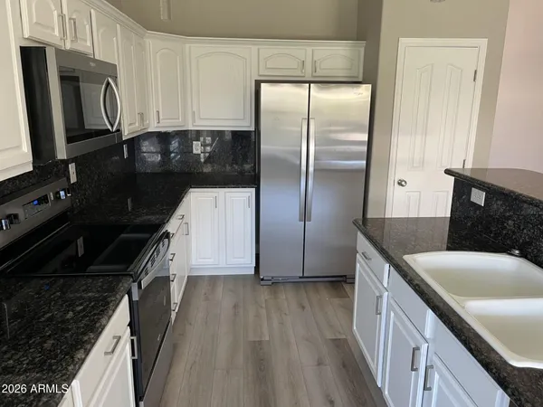 $2,875 | 2319 East San Tan Drive, Gilbert, AZ 85296