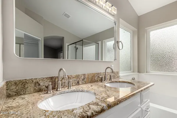 $2,875 | 2319 East San Tan Drive, Gilbert, AZ 85296