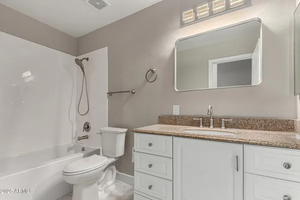 $2,875 | 2319 East San Tan Drive, Gilbert, AZ 85296