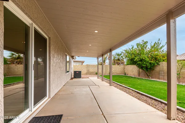 $2,875 | 2319 East San Tan Drive, Gilbert, AZ 85296