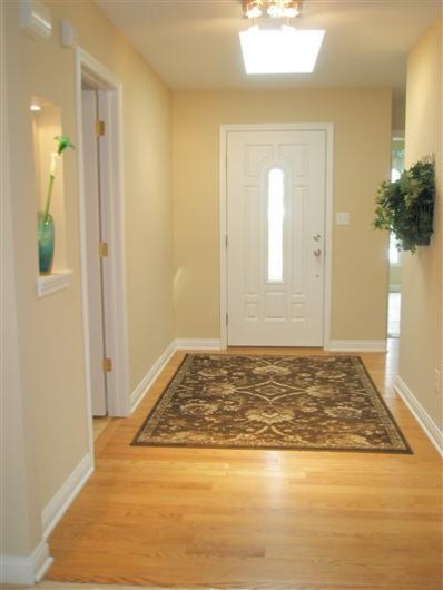 10248 Allison Road Munster, IN 46321 - Photo 2 of 10 398x530