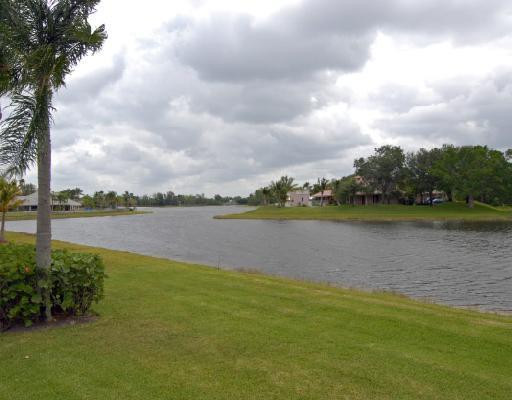 2740 Hackney Road Weston, FL 33331 - Photo 12 of 16 View