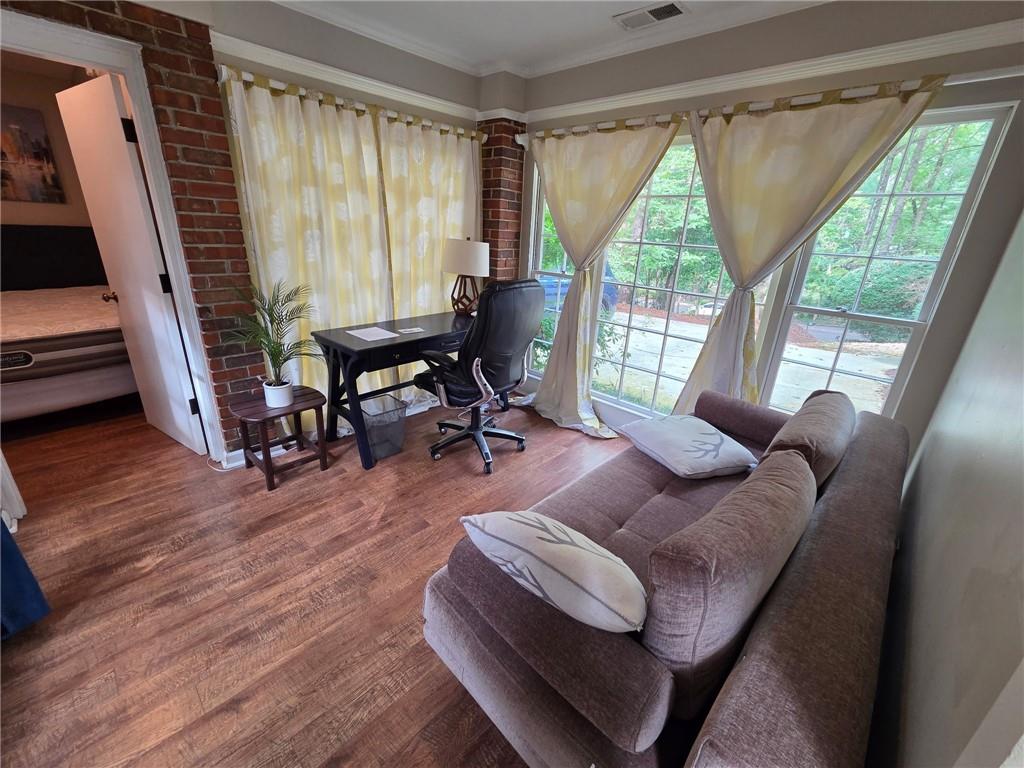943 Barton Woods Road Northeast Atlanta, GA 30307 - Photo 3 of 12 Gallery Image 3