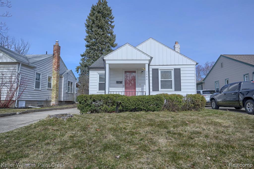 2060 Columbia Road Berkley, MI 48072 - Photo 1 of 18