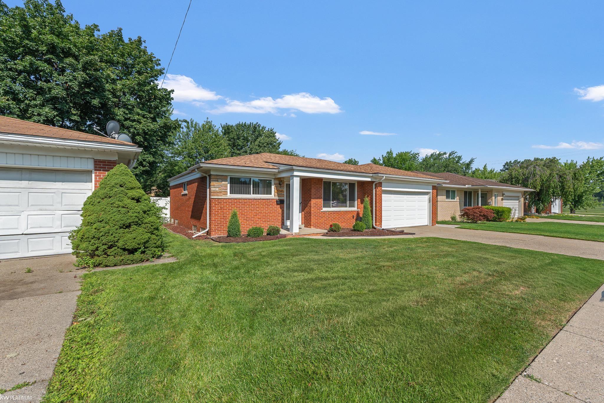 29345 Ridgefield Avenue Warren, MI 48088 - Photo 3 of 31
