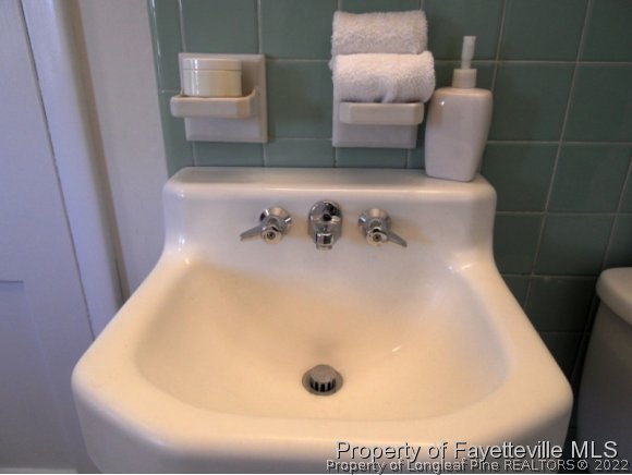 834 Middle Road Eastover, NC 28312 - Photo 15 of 25 Gallery Image 15