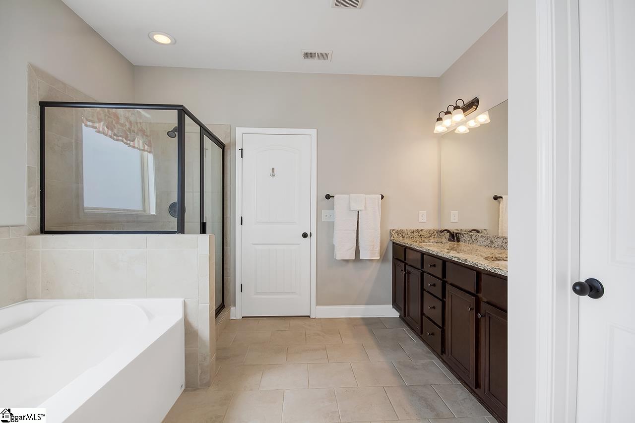 105 Ridgewater Court Fountain Inn, SC 29644 - Photo 20 of 36