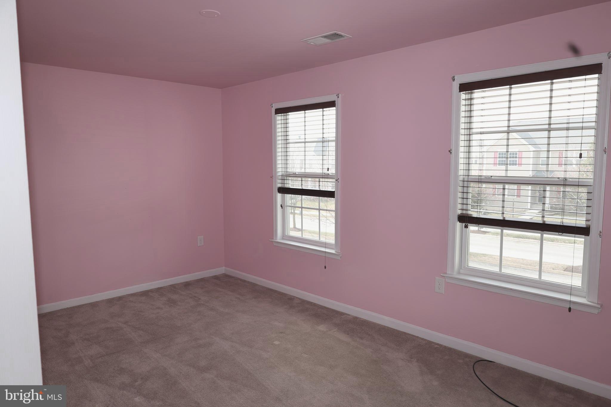 1224 North Fairfax Boulevard Ranson, WV 25438 - Photo 16 of 38 a view of an empty room with a window