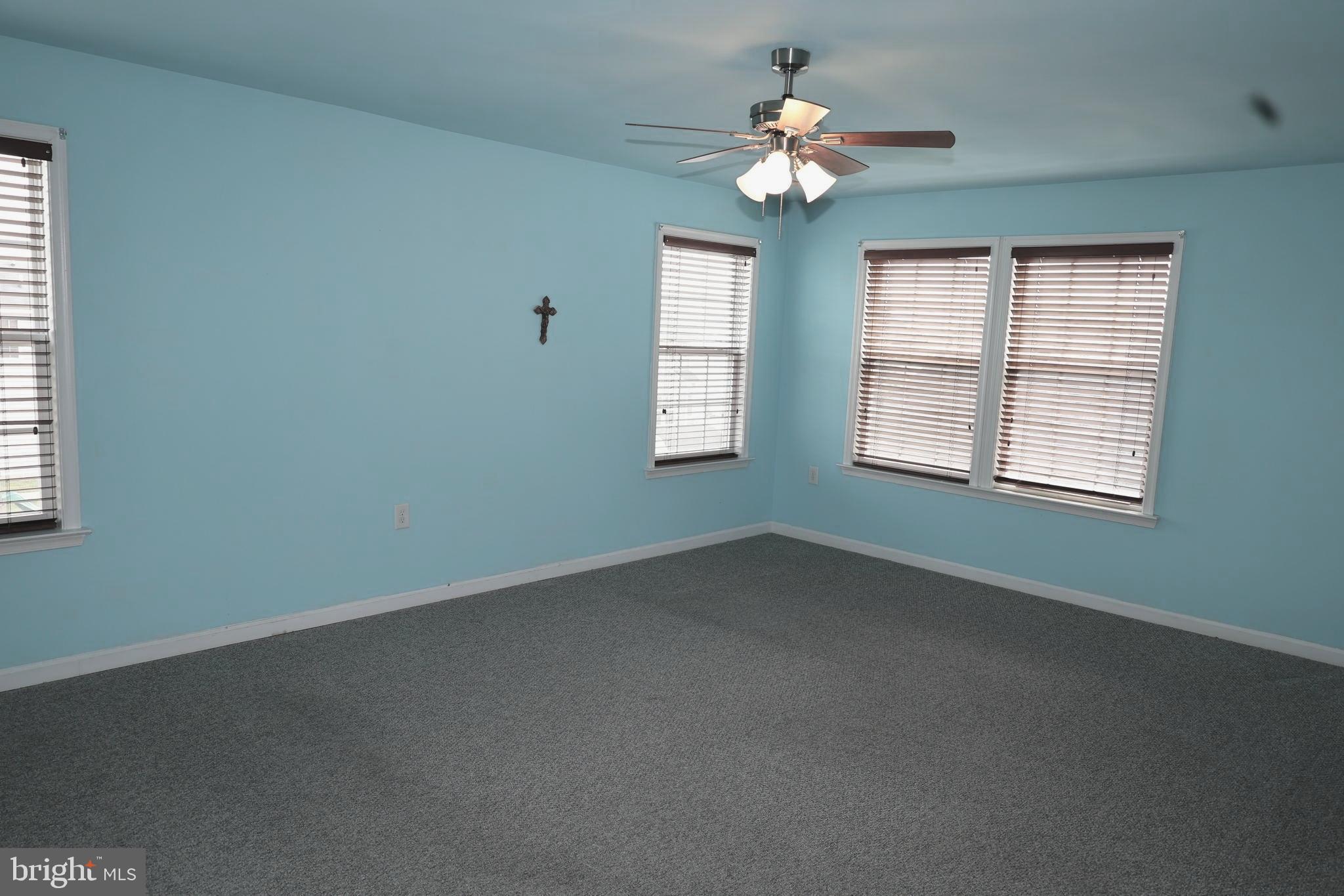 1224 North Fairfax Boulevard Ranson, WV 25438 - Photo 21 of 38 a view of empty room with window