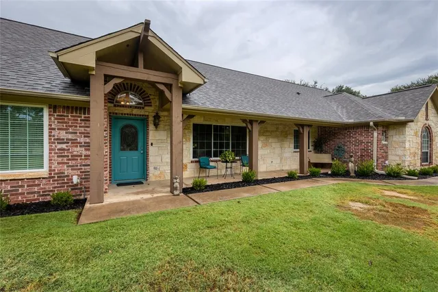 $475,000 | 510 Highland Road, Springtown, TX 76082