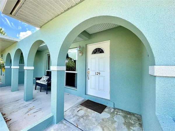 a view of a entryway