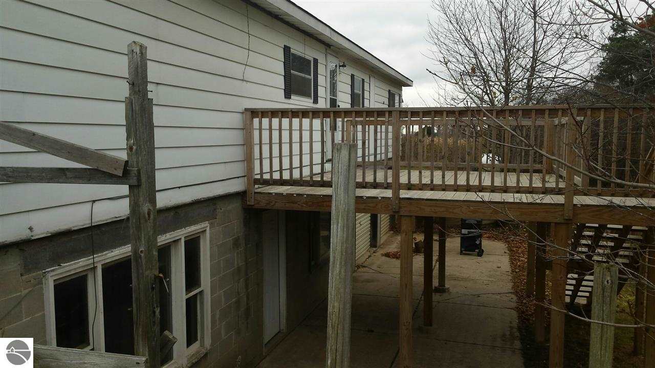 9420 East Blanchard Road Shepherd, MI 48883 - Photo 11 of 14 1792368-10.JPG