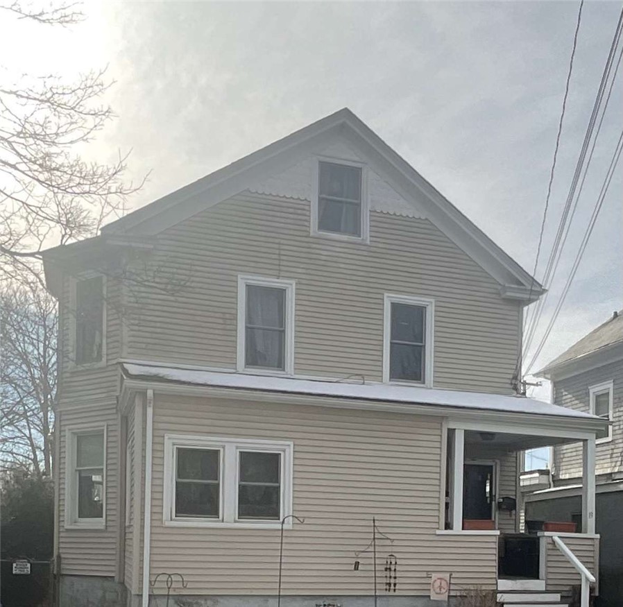 19 Vernon Avenue Newport, RI 02840 - Photo 2 of 10