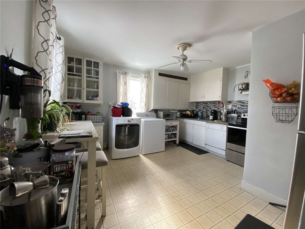 19 Vernon Avenue Newport, RI 02840 - Photo 5 of 10