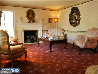 140 Golf Hills Road Havertown, PA 19083 - Photo 3 of 12 Living Room
