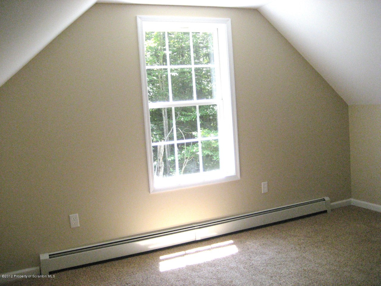5 Locust Ridge Road Gouldsboro, PA 18424 - Photo 8 of 19 Gallery Image 8