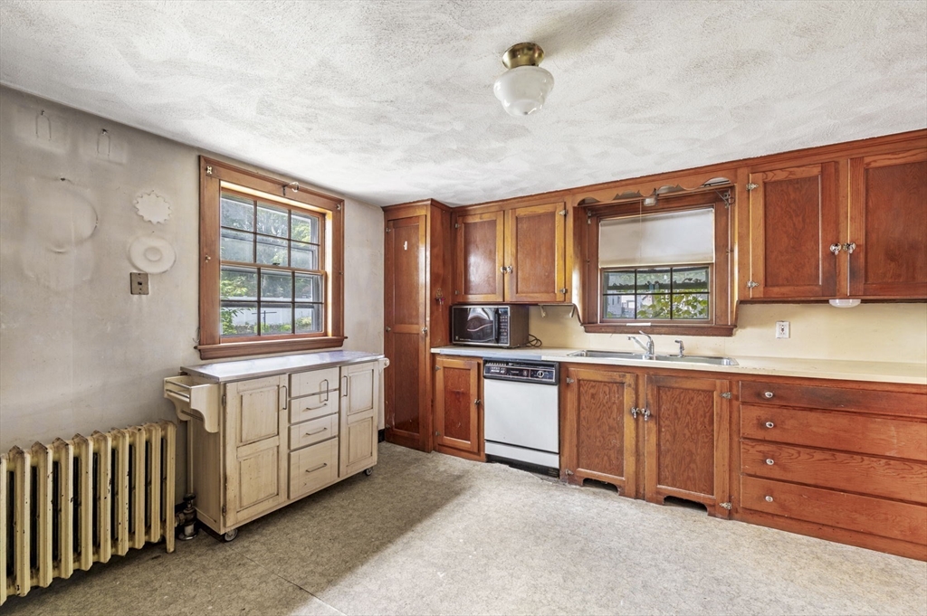 28 Sutcliffe Road Lynn, MA 01904 - Photo 13 of 33 Gallery Image 13