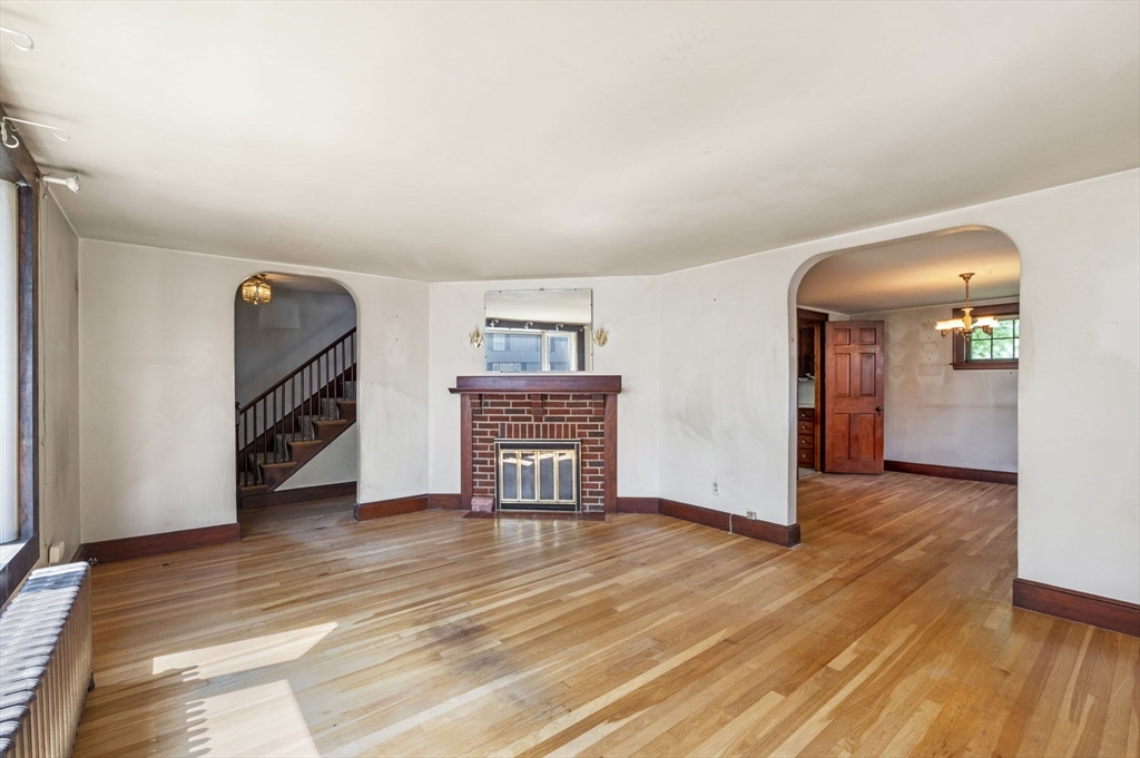 28 Sutcliffe Road Lynn, MA 01904 - Photo 6 of 33 Gallery Image 6