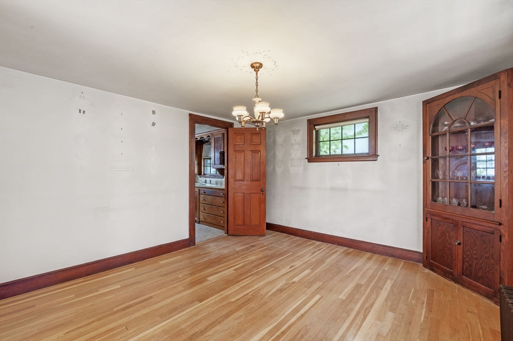 28 Sutcliffe Road Lynn, MA 01904 - Photo 9 of 33 Gallery Image 9