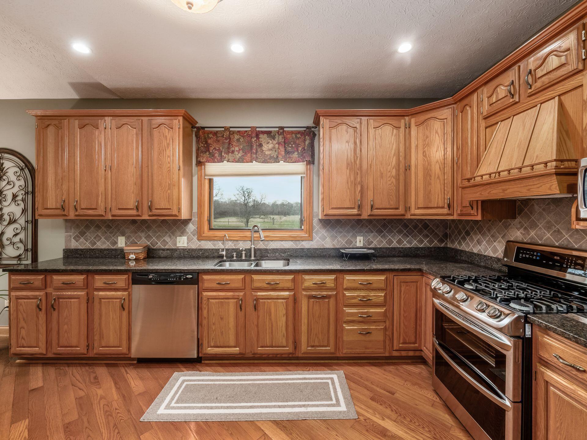 13570 Toll Gate Road Pickerington, OH 43147 - Photo 19 of 80 022_aa4_A 13570 Toll Gate 109
