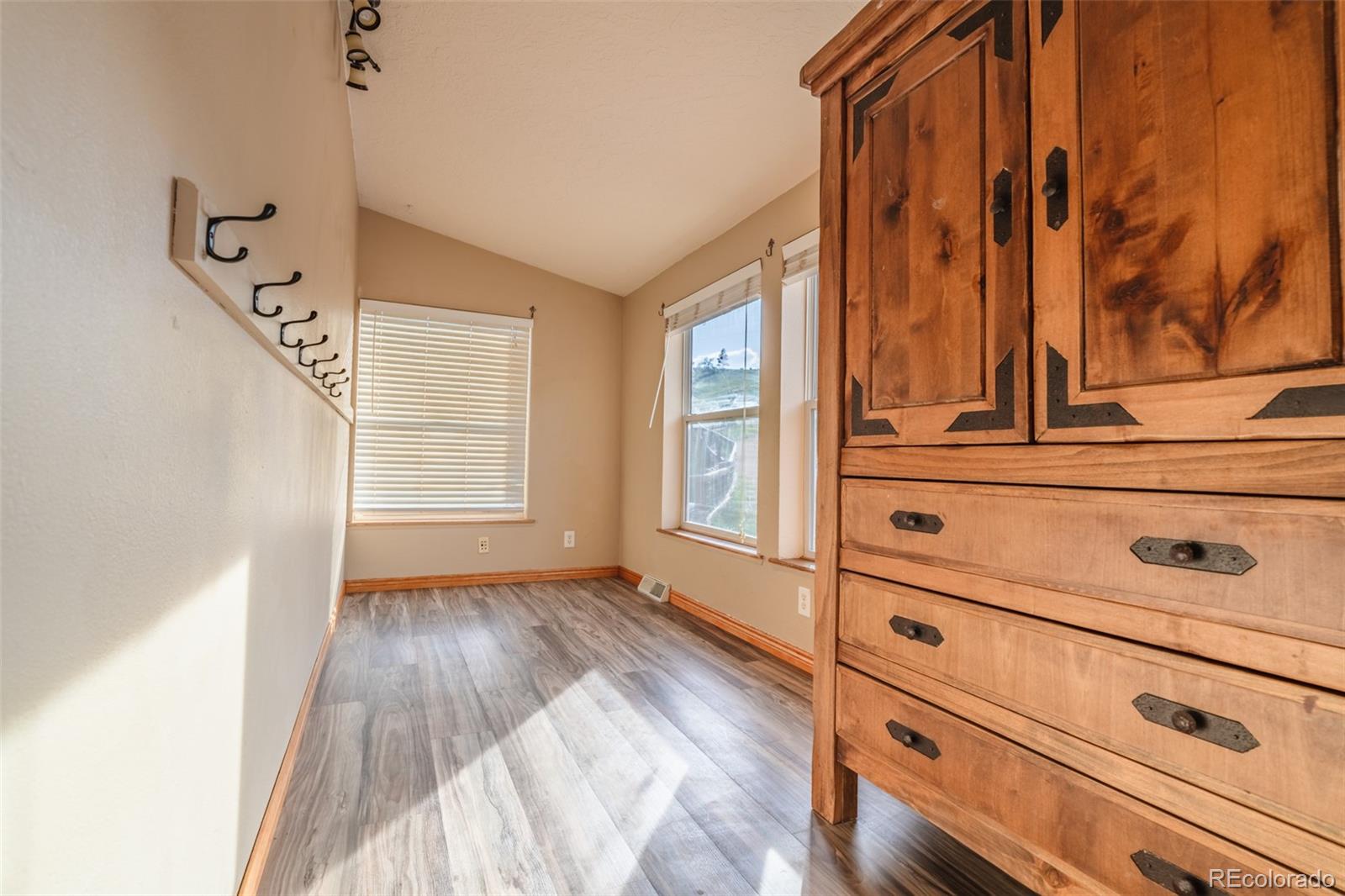 180 Deep Cut Road Livermore, CO 80536 - Photo 29 of 44